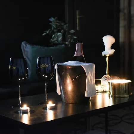 - For Couples To Enjoy & Bond Apartmán *
